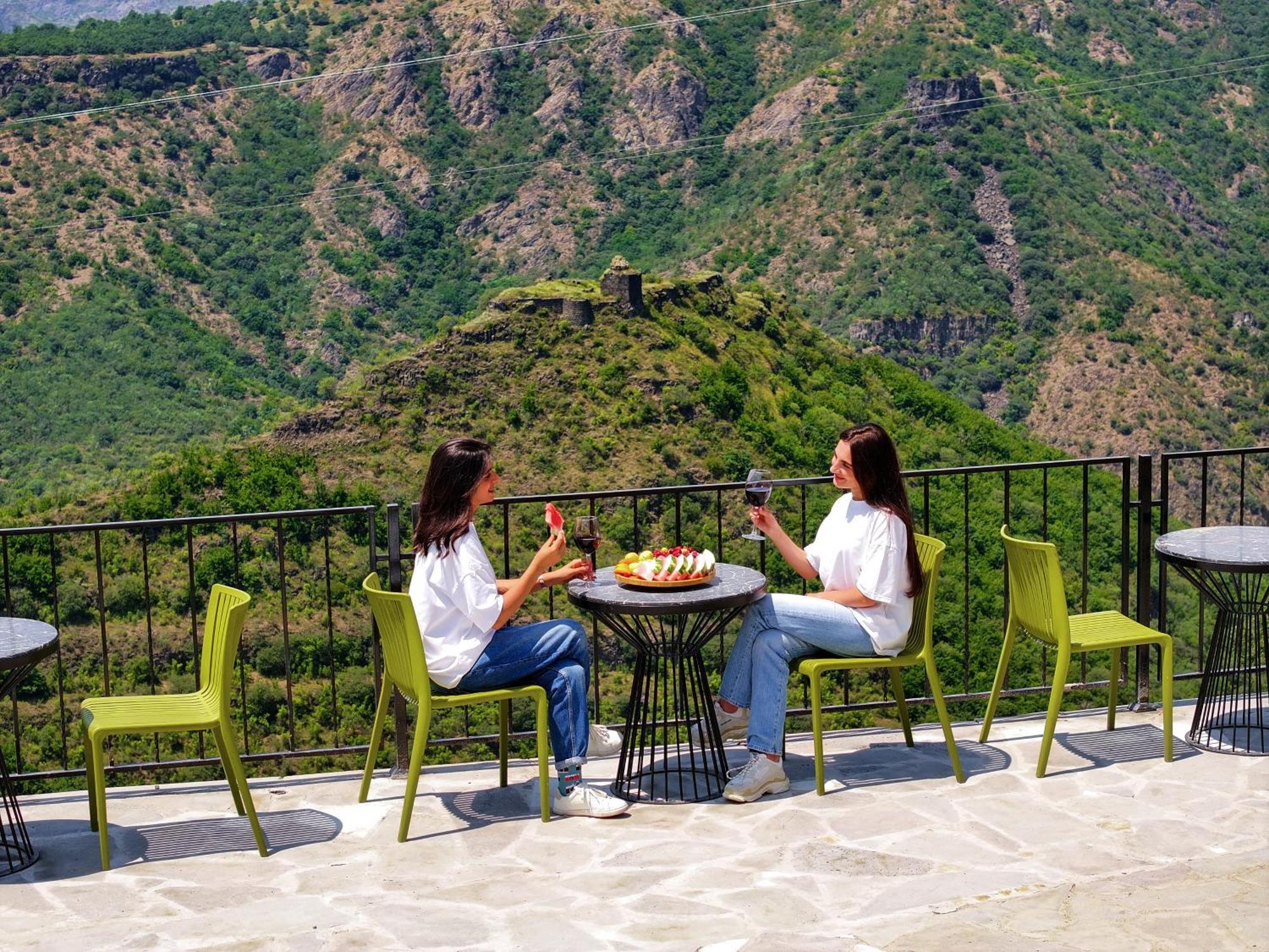 Kefilyan Family Hotel Sanain 외부 사진